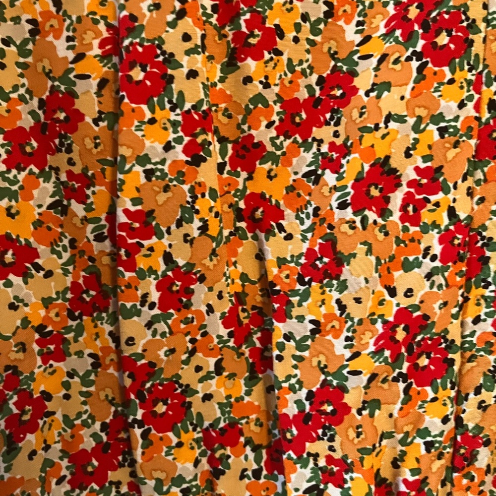 Never worn. Floral dress - Picture 5 of 5